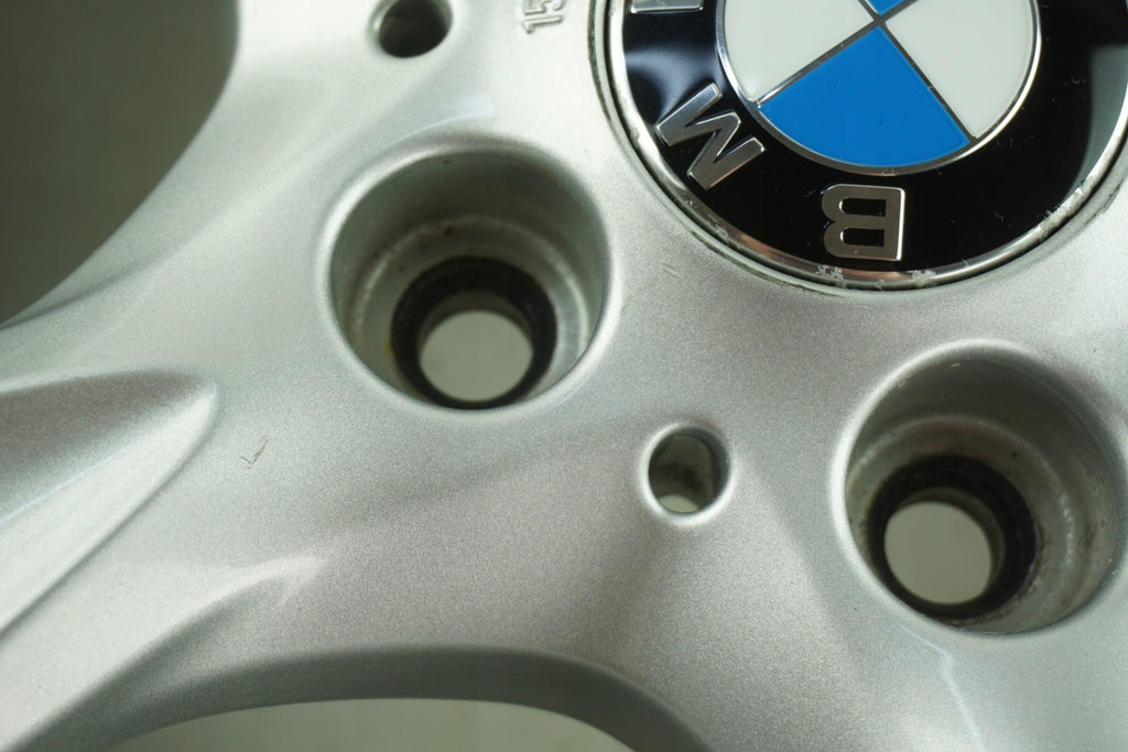 1x Alufelge 17 Zoll 6.5" 5x120 47ET Glanz Silber 6795561 BMW 1 E81 E87 Rim Wheel FEL3862552840cw