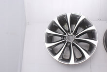 Load image into Gallery viewer, 1x Alufelge 19 Zoll 9.5" 5x120 39ET Glanz Grau 6859877 BMW F01 Mg Rim Wheel FEL7576444205sm