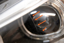 Laden Sie das Bild in den Galerie-Viewer, Frontscheinwerfer BMW 1 F21 F20 7229677-10 Xenon Ein Stück (Rechts oder Links)