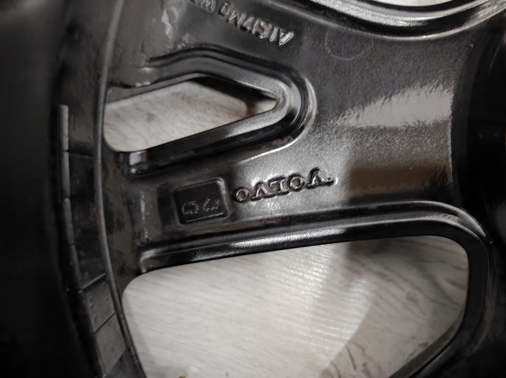 1x Alufelge 18 Zoll 8.0" 5x108 42ET 32271989 31471482 Volvo S60 V60 Rim Wheel