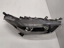 Load image into Gallery viewer, Frontscheinwerfer Toyota Yaris K0-6EU Rechts Scheinwerfer Headlight SCH2289225582tx