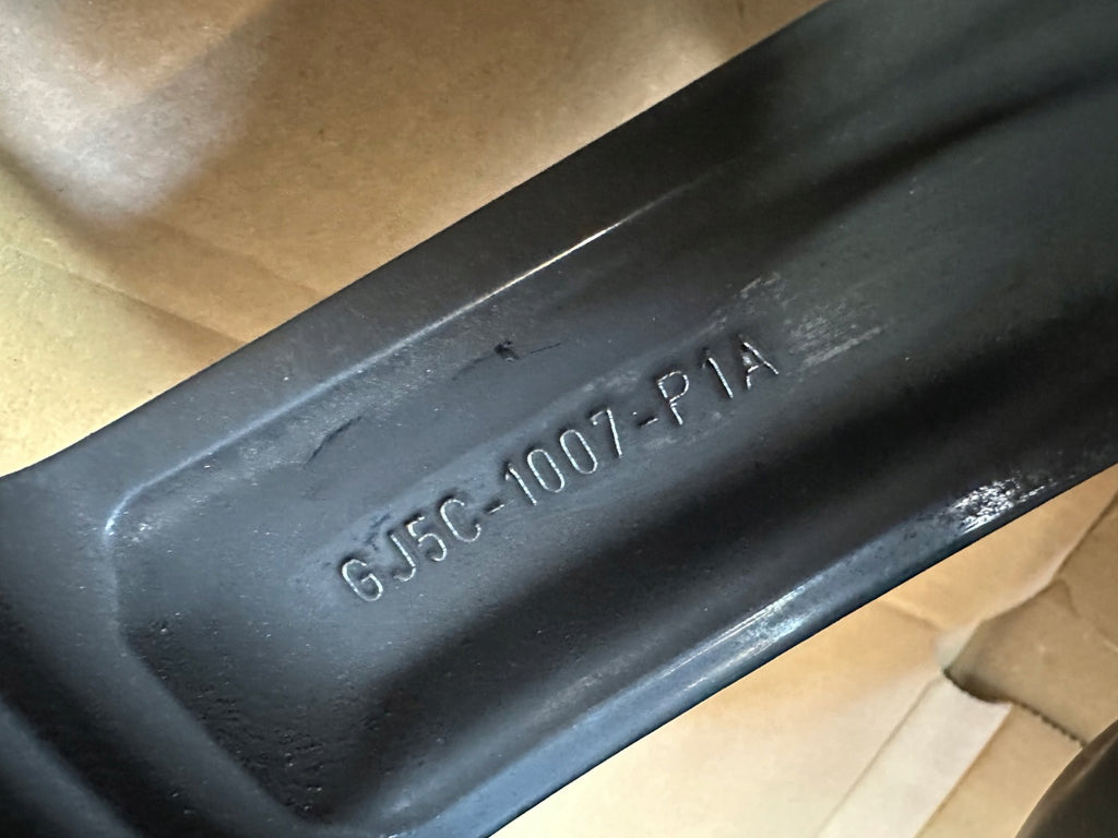 1x Alufelge 18 Zoll 7.5" 5x108 52ET Glanz Silber GJ5C-1007-P1 Ford Kuga FEL2515655489gm
