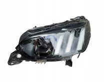 Laden Sie das Bild in den Galerie-Viewer, Frontscheinwerfer Peugeot 2008 II 9841642080 01125L615791 Full LED Links