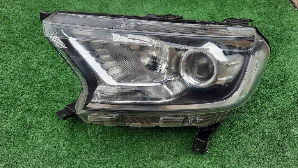 Frontscheinwerfer Ford Ranger Links Scheinwerfer Headlight