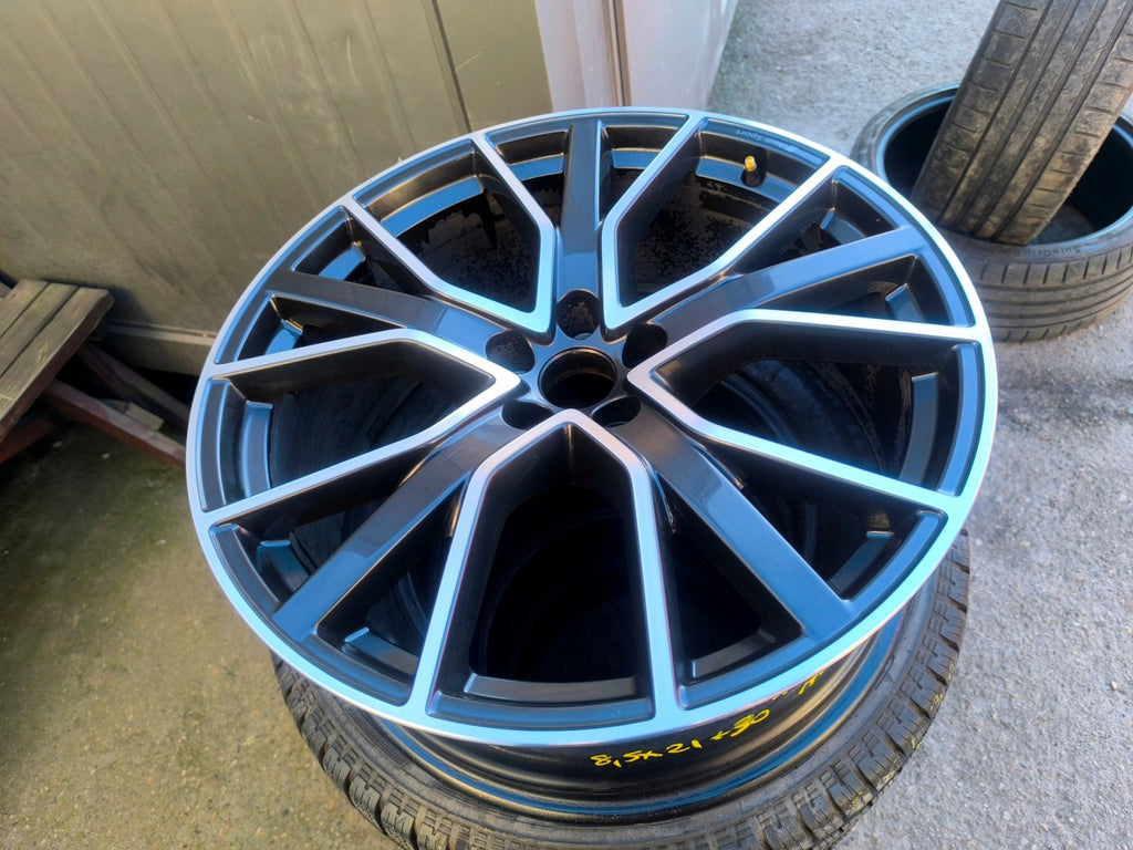 1x Alufelge 21 Zoll 8.5" 5x112 30ET Glanz Silber 4K8601025Q- Audi C8 Rim Wheel FEL7823979106lh