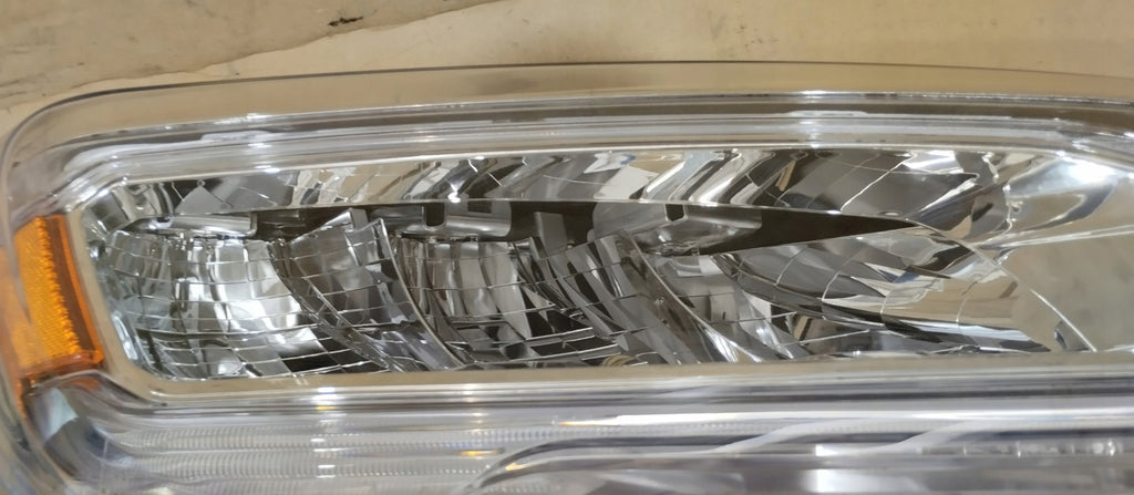 Frontscheinwerfer Dodge Ram Ducato 68516024AA 68516025AA Rechts Headlight SCH2935542399yy