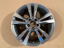 Laden Sie das Bild in den Galerie-Viewer, 1x Alufelge 18 Zoll 7.5&quot; 5x112 44ET A2054012802 Mercedes-Benz W205 Rim Wheel