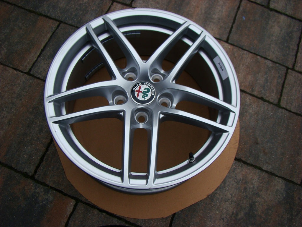 1x Alufelge 16 Zoll 7.0" 5x110 31ET 156107467 Alfa Romeo Giulietta Giulia FEL9016166856yg