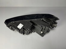 Laden Sie das Bild in den Galerie-Viewer, Frontscheinwerfer BMW 5TB941036C LED Rechts Scheinwerfer Headlight SCH4482490551tu