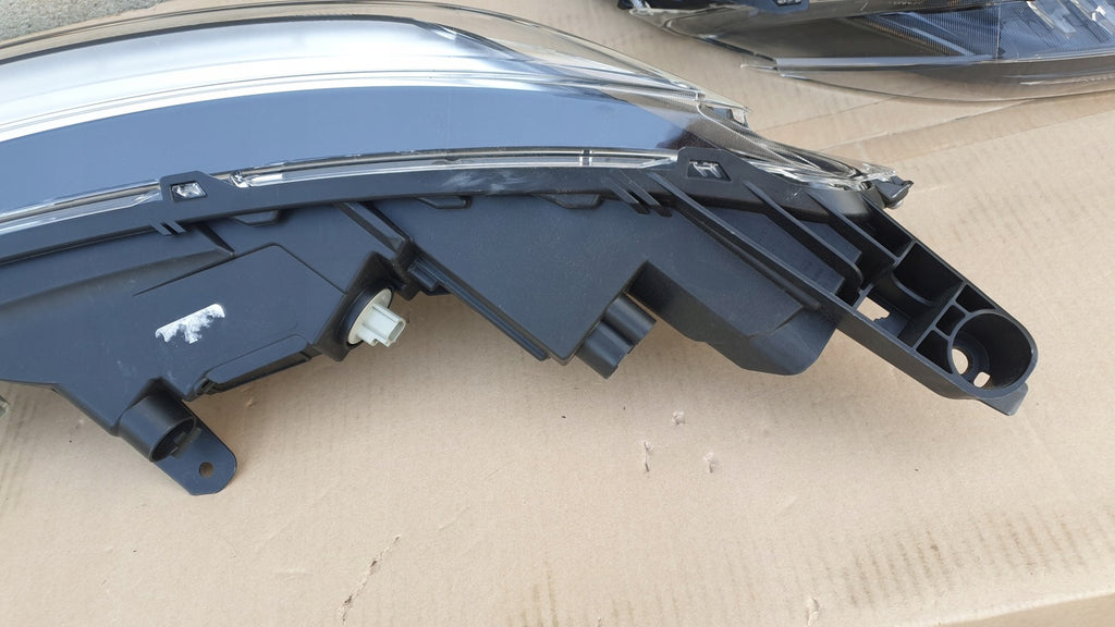 Frontscheinwerfer Nissan Juke LED Ein Satz Scheinwerfer Headlight