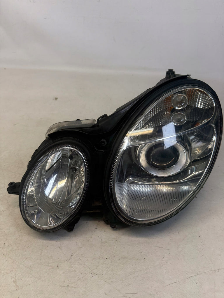 Frontscheinwerfer Mercedes-Benz W211 15435901 Links Scheinwerfer Headlight SCH2126325546pz