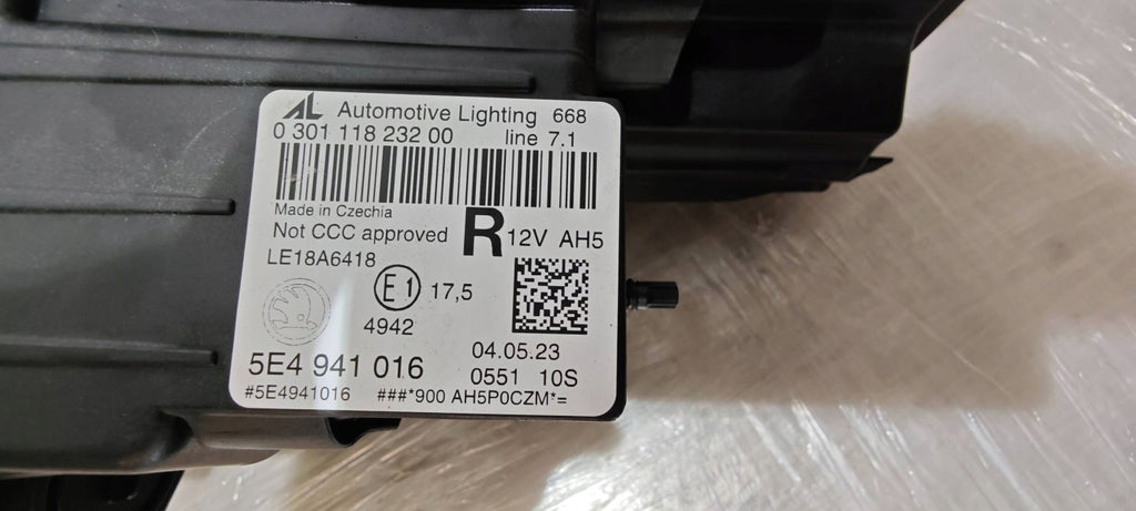 Frontscheinwerfer Skoda Octavia IV 5E4941016 LED Rechts Scheinwerfer Headlight SCH5759348005py