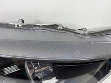 Laden Sie das Bild in den Galerie-Viewer, Frontscheinwerfer Toyota IV Yaris EUK0-6 Links Scheinwerfer Headlight SCH9326392238ow