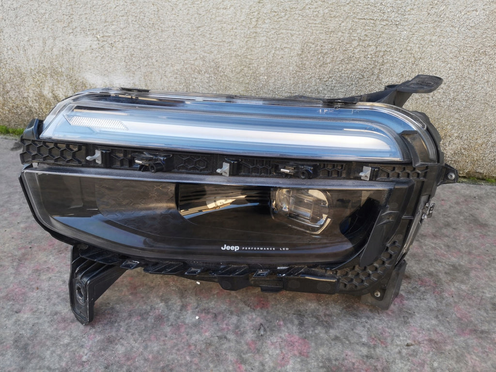 Frontscheinwerfer Jeep 52218721 Links Scheinwerfer Headlight SCH4519516094wg