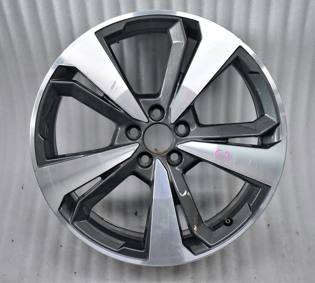 1x Alufelge 18 Zoll 7.5" 5x112 43ET Glanz Graphit 82A601025T Audi A1 Mg