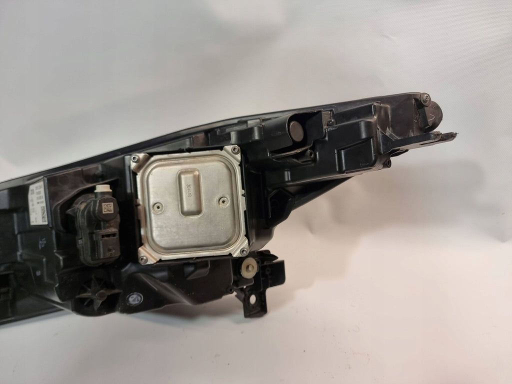 Frontscheinwerfer Renault Zoe 260102384 Rechts Scheinwerfer Headlight SCH6318388357zn