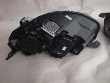 Laden Sie das Bild in den Galerie-Viewer, Frontscheinwerfer Opel Zafira 00218274-01 Xenon Links Scheinwerfer Headlight