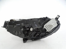 Laden Sie das Bild in den Galerie-Viewer, Frontscheinwerfer Tesla 3 1077375-00-1 Links Scheinwerfer Headlight