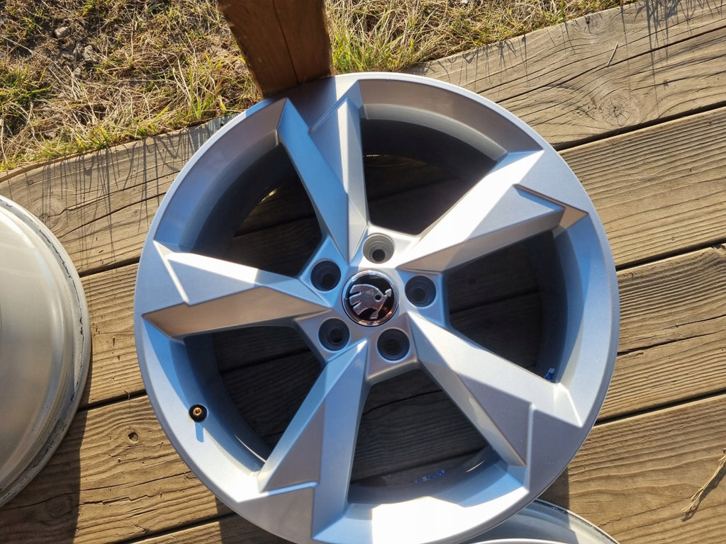 4x Alufelge 19 Zoll 7.0" 5x112 43ET Glanz Silber 83A601025N Audi Super Rim Wheel FEL2736546689yz