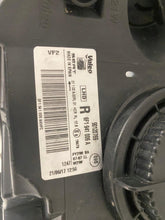 Laden Sie das Bild in den Galerie-Viewer, Frontscheinwerfer Seat Ibiza 6F1941006 Rechts Scheinwerfer Headlight