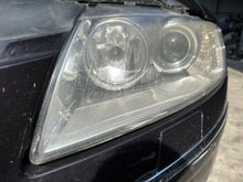 Load image into Gallery viewer, Frontscheinwerfer Audi A8 4E0941003BQ Xenon Links Scheinwerfer Headlight