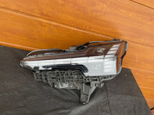 Laden Sie das Bild in den Galerie-Viewer, Frontscheinwerfer Volvo I 80000401 LED Links Scheinwerfer Headlight SCH4743900779sm