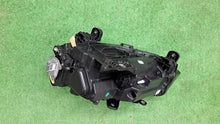 Laden Sie das Bild in den Galerie-Viewer, Frontscheinwerfer Audi Q2 81A941012 Rechts Scheinwerfer Headlight