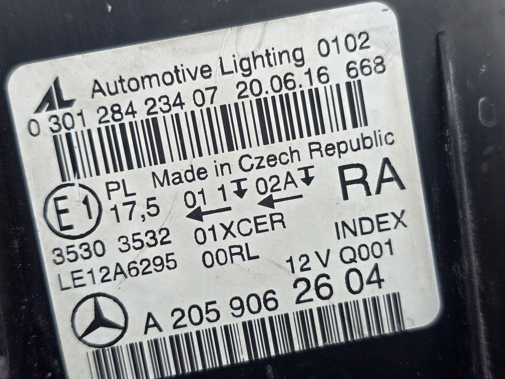 Frontscheinwerfer Mercedes-Benz W205 A2059062604 LED Rechts Headlight SCH9609266293sn