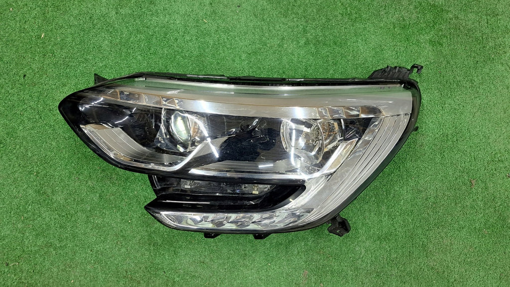 Frontscheinwerfer Renault Megane 260603157R LED Links Scheinwerfer Headlight