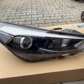 Frontscheinwerfer Hyundai Tucson 92102D7000 D7921110B0 Rechts Headlight SCH5685453184nd