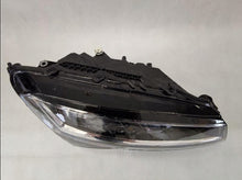 Load image into Gallery viewer, Frontscheinwerfer Skoda Superb III LED Rechts Scheinwerfer Headlight