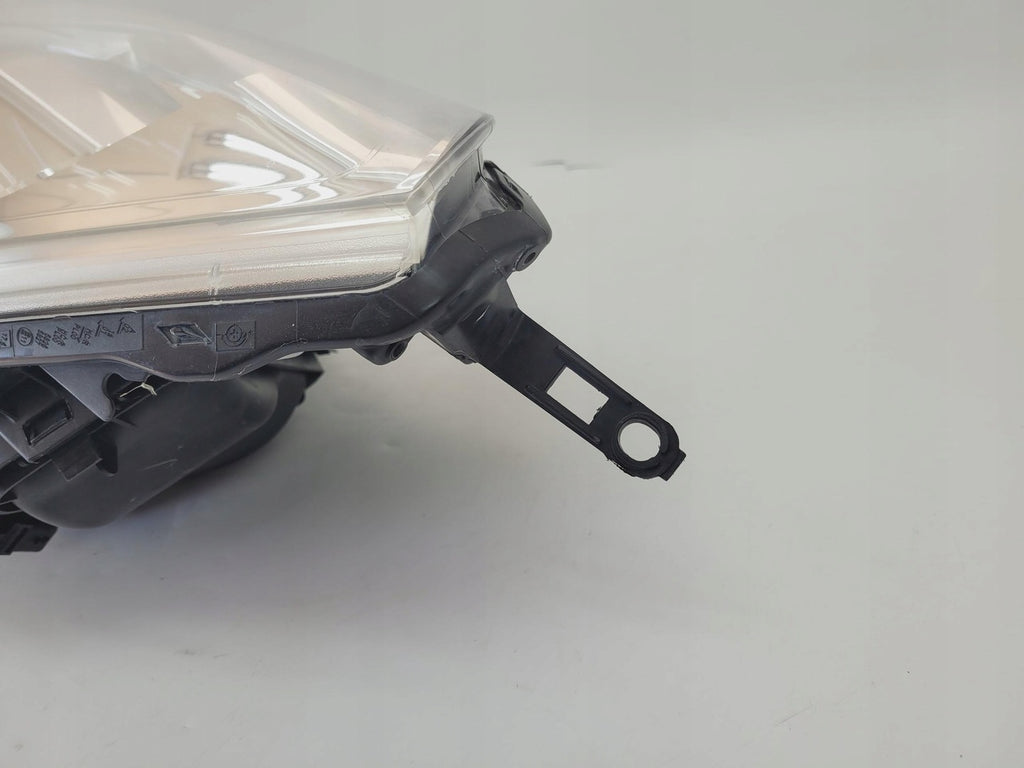 Frontscheinwerfer Renault Kangoo III 261023647R Rechts Scheinwerfer Headlight SCH9523041033nw
