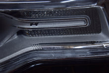 Laden Sie das Bild in den Galerie-Viewer, Frontscheinwerfer Jeep Cherokee IV Wk2 68289238AE Rechts Scheinwerfer Headlight SCH4241429180mm