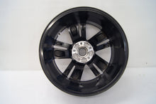 Laden Sie das Bild in den Galerie-Viewer, 1x Alufelge 17 Zoll 7.0&quot; 5x108 42ET Glanz Graphit YP00162480, YP00064180 Opel