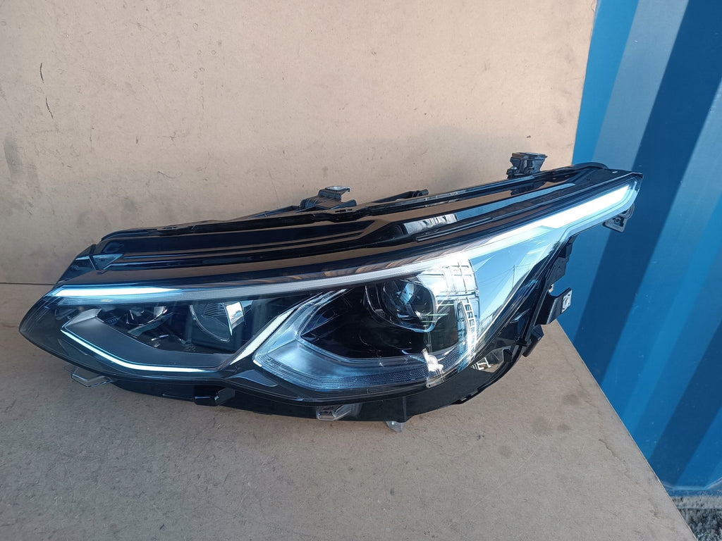 Frontscheinwerfer VW Golf VIII 5H1941035 Full LED Ein Stück (Rechts oder Links)