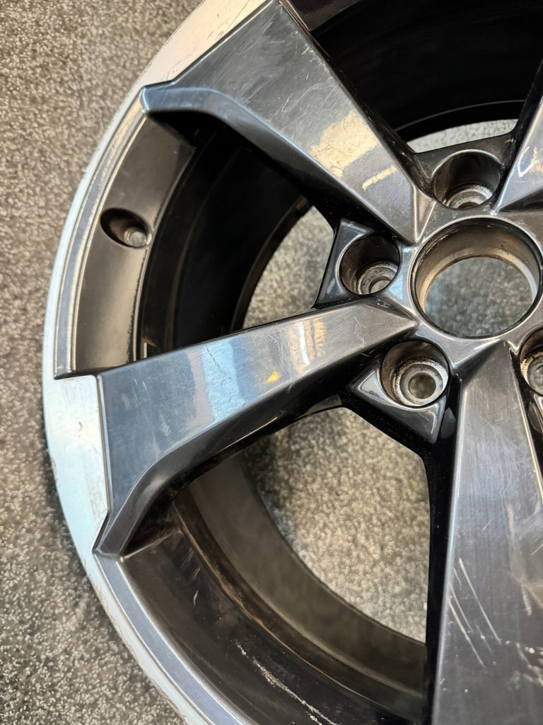 1x Alufelge 19 Zoll 8.5" 5x112 53ET Glanz Schwarz 8V0601025CG Audi A3 Rim Wheel FEL2236617475gx