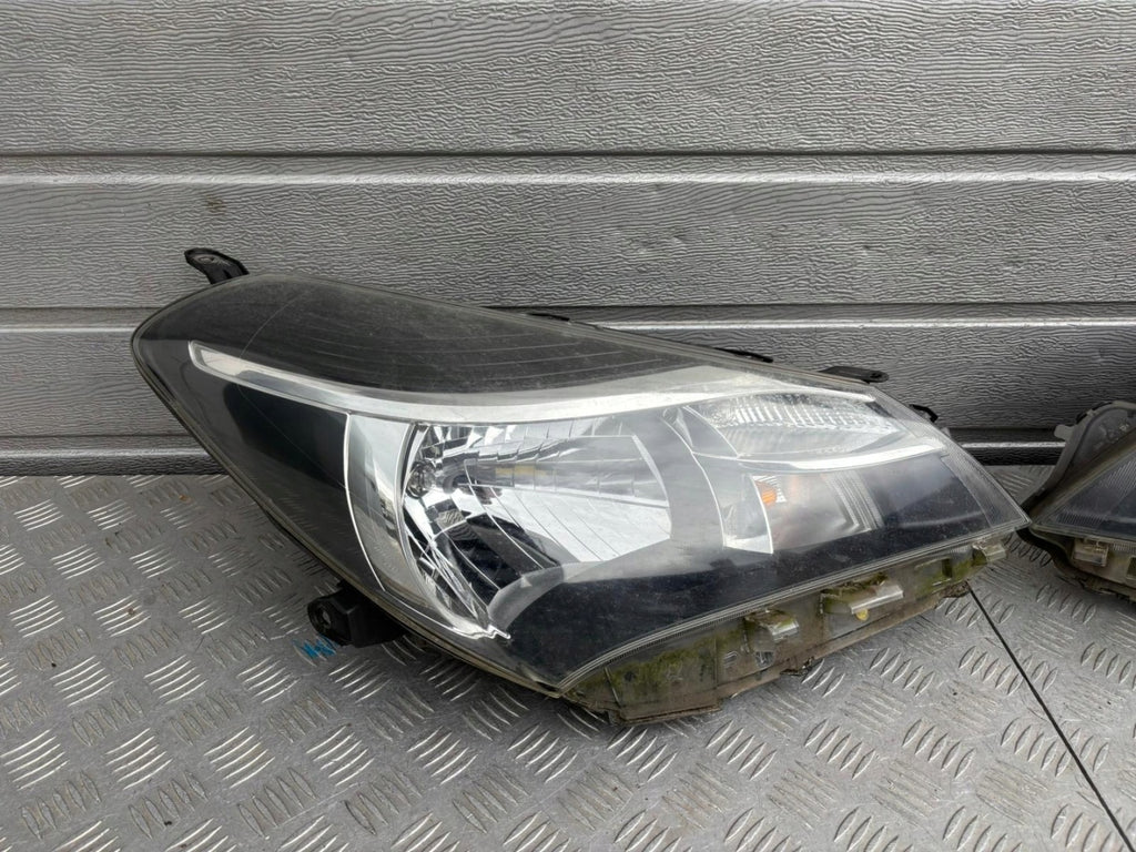 Frontscheinwerfer Toyota Yaris Ein Satz Scheinwerfer Headlight SCH8725543045hh