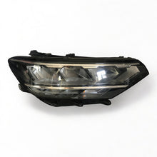 Laden Sie das Bild in den Galerie-Viewer, Frontscheinwerfer VW Passat B8 3G1941036P 90172735 LED Rechts Headlight