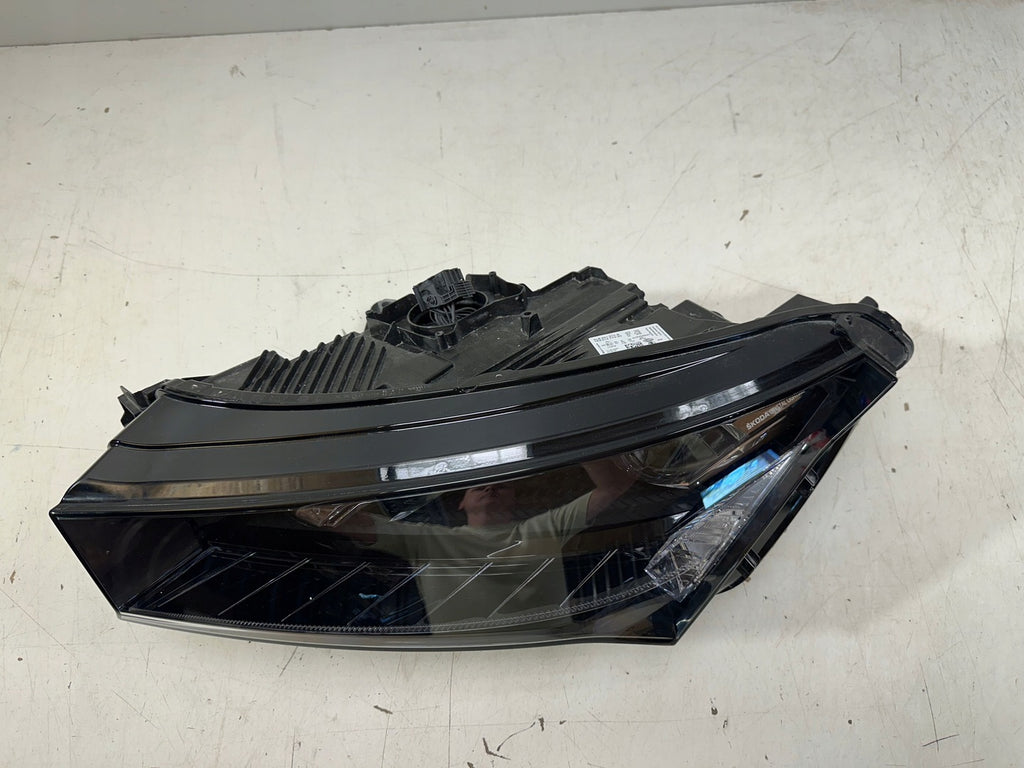 Frontscheinwerfer Skoda Enyaq 5LB941015B LED Ein Stück (Rechts oder Links)
