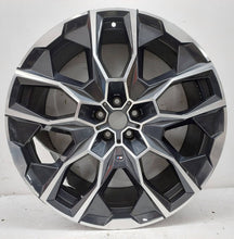 Laden Sie das Bild in den Galerie-Viewer, 1x Alufelge 22 Zoll 6895935 BMW X7 G07 Rim Wheel