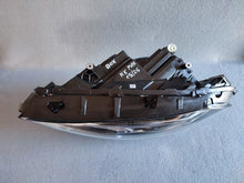 Laden Sie das Bild in den Galerie-Viewer, Frontscheinwerfer Mercedes-Benz W247 A2479063505KZ LED Links Headlight SCH6384995611pf