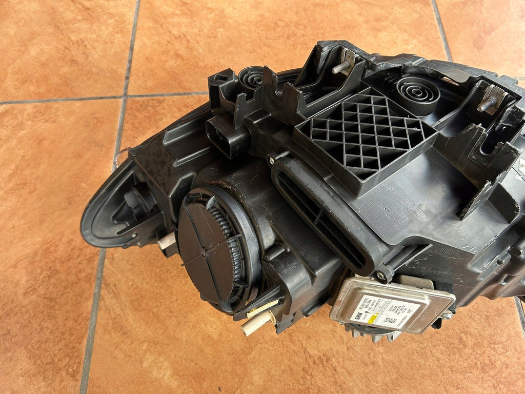 Frontscheinwerfer BMW F22 F87 7304464 7304463 73044647304463 Xenon Ein Satz SCH9913007900zu