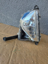 Laden Sie das Bild in den Galerie-Viewer, Frontscheinwerfer Toyota 4 Prius 99226-91002 Links Scheinwerfer Headlight SCH5129107050lg
