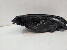 Laden Sie das Bild in den Galerie-Viewer, Frontscheinwerfer Tesla 3 1760888-00-F Ein Stück (Rechts oder Links) Headlight