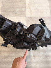 Laden Sie das Bild in den Galerie-Viewer, Frontscheinwerfer Opel Astra K 39077800 Links Scheinwerfer Headlight SCH9997271073cf