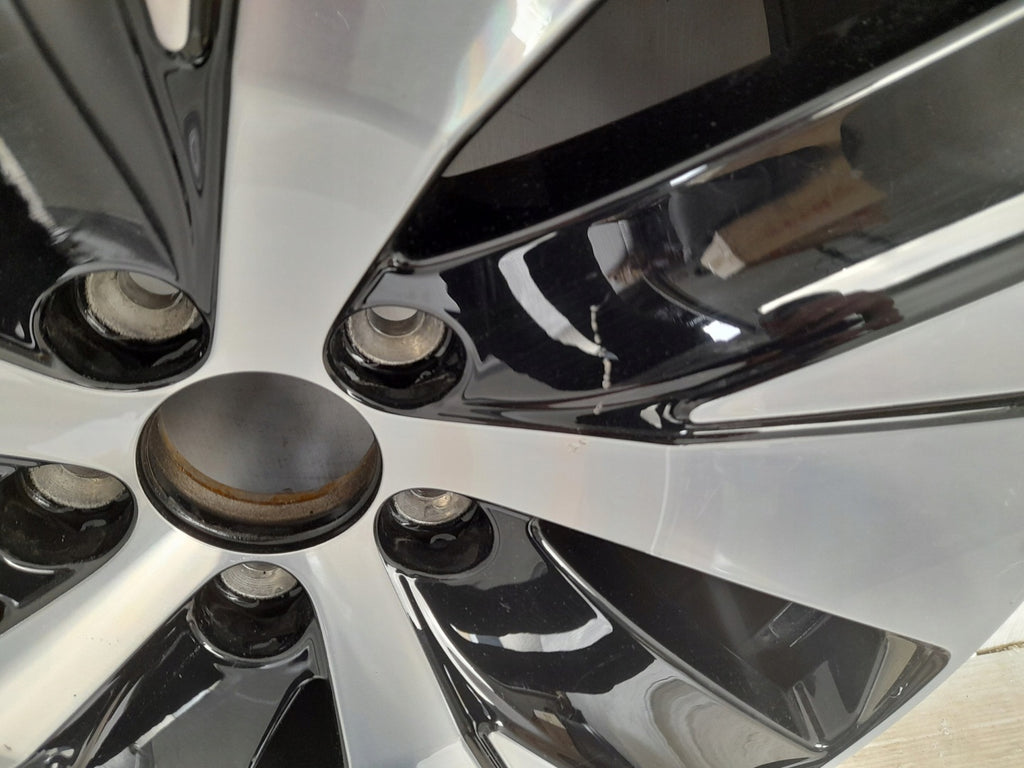 1x Alufelge 18 Zoll 7.5" 5x108 50ET Glanz Silber 31680403 Volvo Rim Wheel