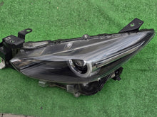 Laden Sie das Bild in den Galerie-Viewer, Frontscheinwerfer Mazda 3 BSP551040 Full LED Links Scheinwerfer Headlight SCH2122003615yl