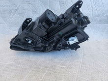 Laden Sie das Bild in den Galerie-Viewer, Frontscheinwerfer Mercedes-Benz Gla A1569061800 Rechts Scheinwerfer Headlight SCH4199879194rg