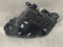 Laden Sie das Bild in den Galerie-Viewer, Frontscheinwerfer BMW X1 F48 7495004-07 LED Rechts Scheinwerfer Headlight SCH1525333548ty