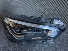 Laden Sie das Bild in den Galerie-Viewer, Frontscheinwerfer Mercedes-Benz Cla X118 C118 A1189069000 Rechts Headlight SCH3357917544xf